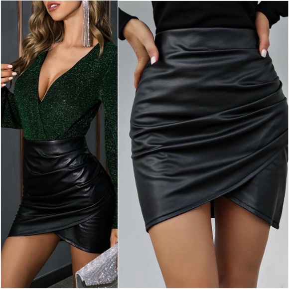 Chic Camel Ruched Tulip Hem Vegan Leather Mini Skirt Zipper - Picture 2 of 11